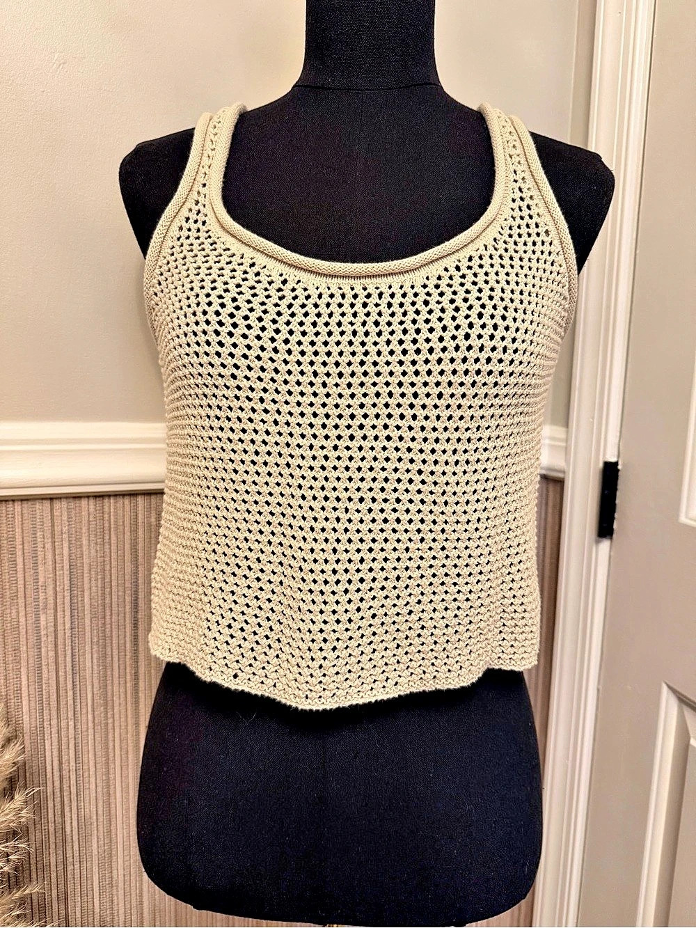 Forever 21 Cream Crochet Knit Tank Top Boho Open Weave Size Small